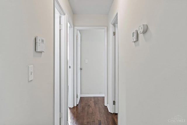 2016 Mistyhill Dr, Springfield Twp, OH 45240 - corridor featuring dark wood finished floors and baseboards