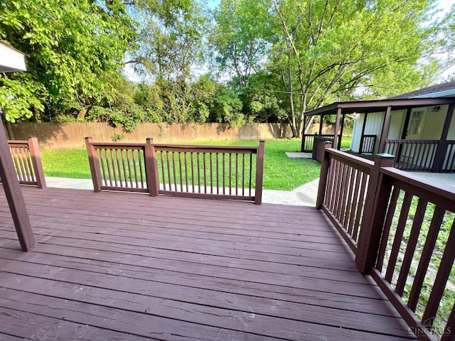 176 Lakeview Dr, Monroe, OH 45044 - wooden terrace featuring a fenced backyard