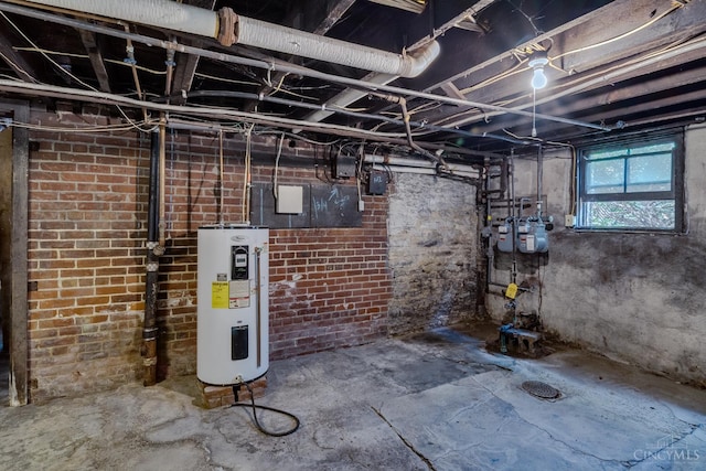 2153 Sinton Ave, Cincinnati, OH 45206 - basement featuring water heater