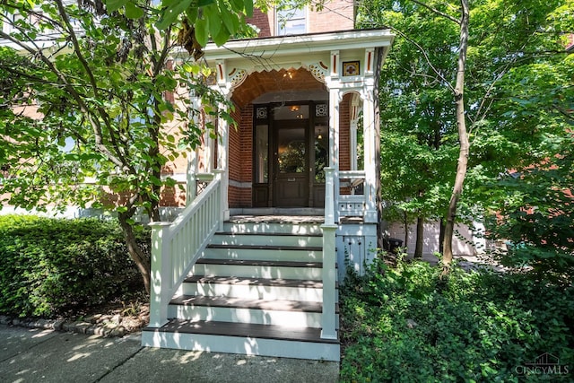 2153 Sinton Ave, Cincinnati, OH 45206 - entrance to property with brick siding