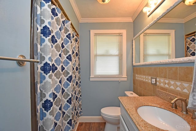 1008 Garden Ave, Middletown, OH 45044 - bathroom with vanity, wood finished floors, decorative backsplash, ornamental molding, and a shower with shower curtain