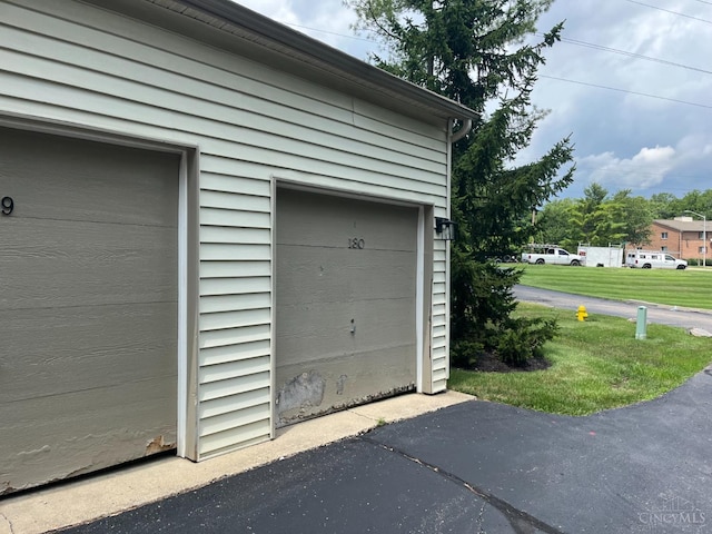 1605 W Augusta Blvd Unit 180, Fairfield, OH 45014 - view of garage