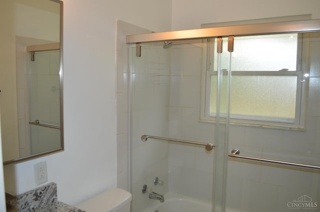 11528 Kenn Rd, Forest Park, OH 45240 - full bathroom with enclosed tub / shower combo and vanity