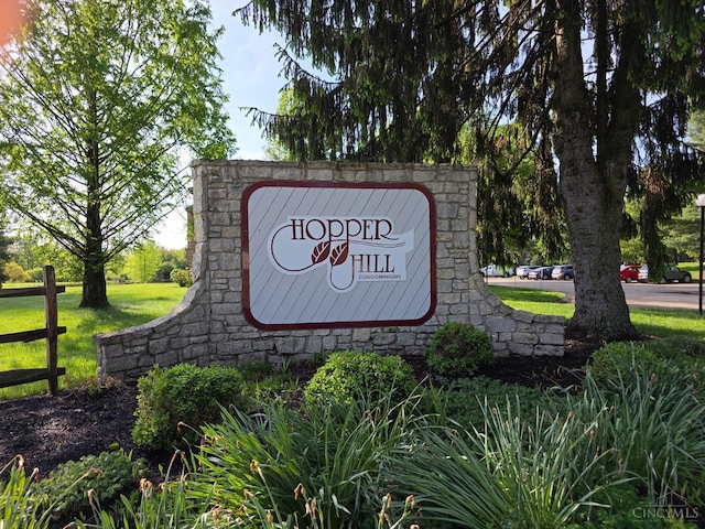 541 Davis Rd Unit 8, Pierce Twp, OH 45255 - community / neighborhood sign with a lawn