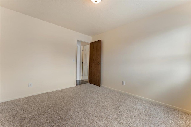 541 Davis Rd Unit 8, Pierce Twp, OH 45255 - carpeted empty room featuring baseboards