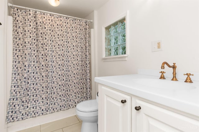 340 N E St, Bethel, OH 45106 - full bath with vanity, a shower with shower curtain, and tile patterned floors