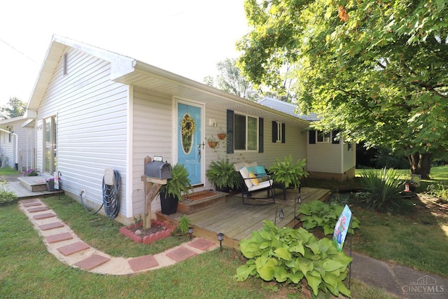 416 N Broadway St, Blanchester, OH 45107 - view of front of house with a deck