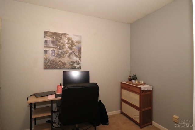 416 N Broadway St, Blanchester, OH 45107 - carpeted home office with baseboards