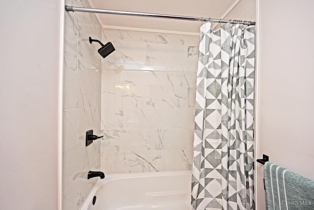 5428 Tallawanda Dr, Fairfield, OH 45014 - full bathroom with shower / tub combo