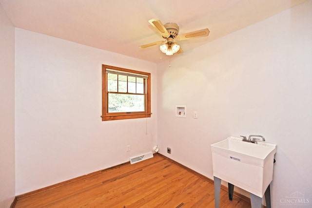 5428 Tallawanda Dr, Fairfield, OH 45014 - unfurnished room featuring a ceiling fan and light wood finished floors