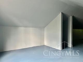 3541 Vinecrest Pl, Cincinnati, OH 45220 - photo 2