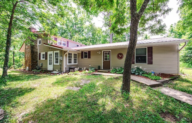 799 Millville Oxford Rd, Hamilton, OH 45013 - view of front of property featuring a front lawn and a metal roof