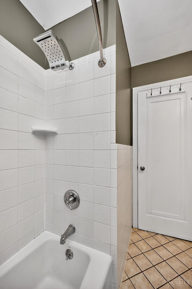 7018 Bramble Ave, Columbia Twp, OH 45227 - photo 22
