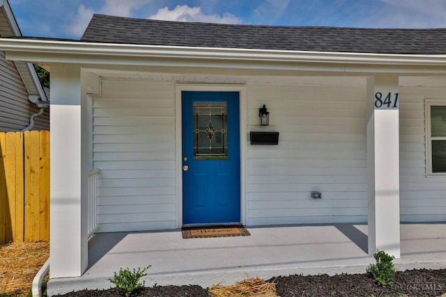 841 Willow Ave, Hamilton, OH 45013 - view of exterior entry featuring roof with shingles