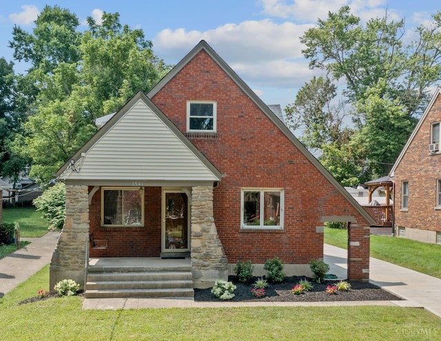 1541 Wittekind Ter, Cincinnati, OH 45224 - photo 2