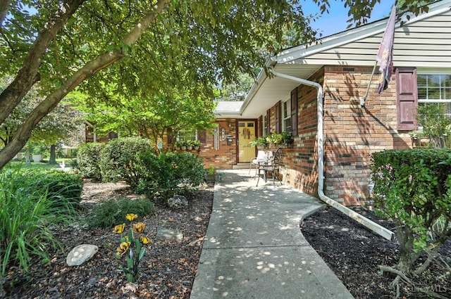 2682 Grosvenor Dr, Colerain Twp, OH 45231 - photo 4