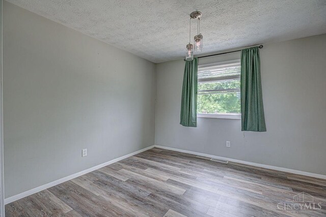 2892 Spruceway Dr, Colerain Twp, OH 45251 - photo 11