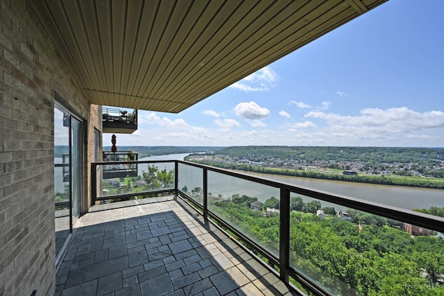 1617 E Mcmillan St Unit 502, Cincinnati, OH 45206 - photo 2