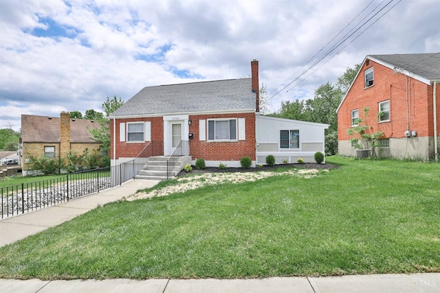2729 Hennge Dr, Colerain Twp, OH 45239 - photo 1
