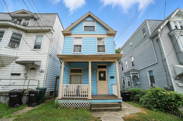 231 Atkinson St, Cincinnati, OH 45219 - photo 1