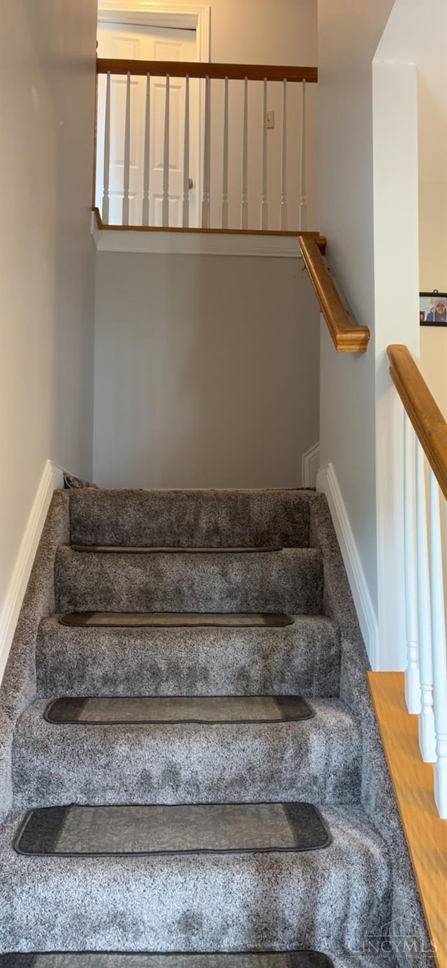 6384 Fox Lake Ct, Fairfield Twp, OH 45011 - photo 5