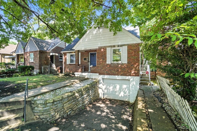 6016 Mayflower Ave, Golf Manor, OH 45237 - photo 2
