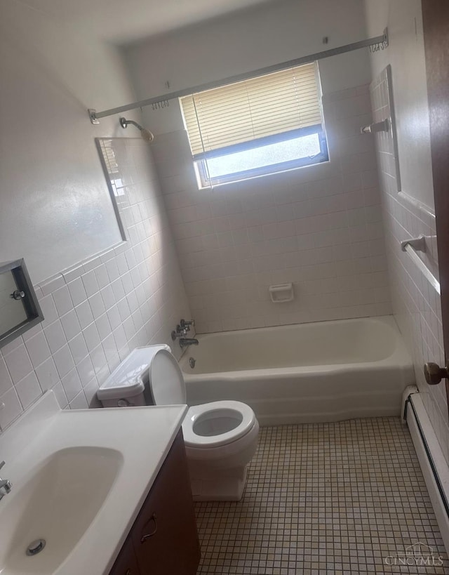 3381 Parkcrest Ln, Cincinnati, OH 45211 - photo 7
