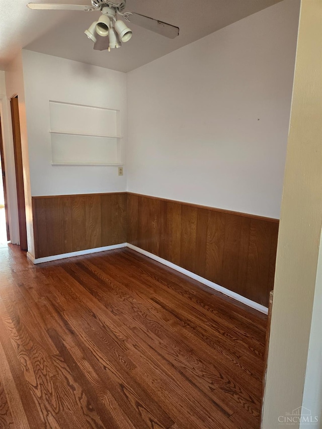 3381 Parkcrest Ln, Cincinnati, OH 45211 - photo 4