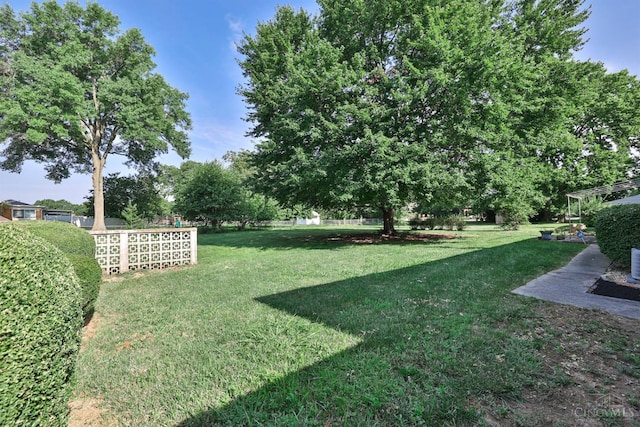 9125 Round Top Rd, Cincinnati, OH 45251 - photo 38