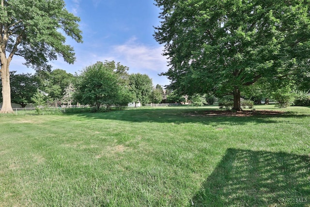 9125 Round Top Rd, Cincinnati, OH 45251 - photo 39