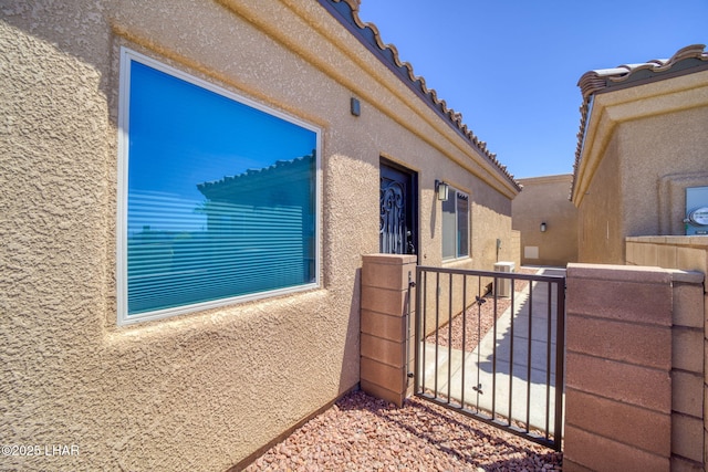 490 N Lake Havasu Ave N Unit C, Lake Havasu City, AZ 86403 - view of home's exterior with stucco siding