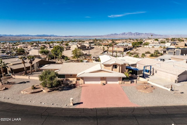 bird's eye view with a mountain view