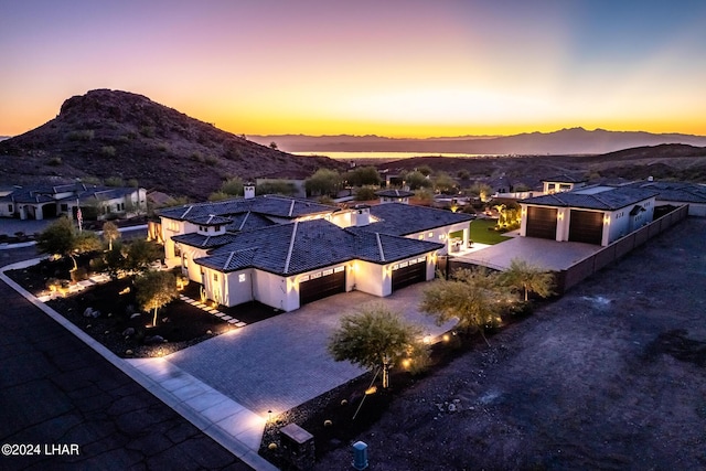 bird's eye view with a mountain view