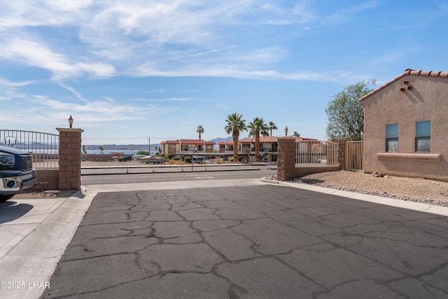 406 Noland Ct, Lake Havasu City, AZ 86403 - view of gate