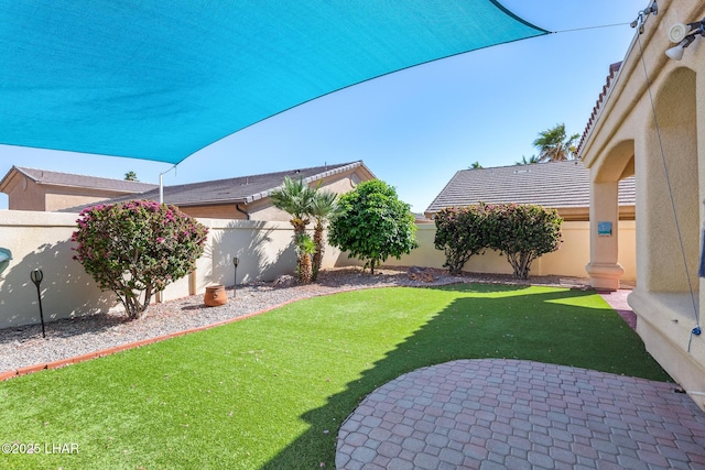 2620 Via Palma, Lake Havasu City, AZ 86406 - fenced backyard featuring a patio