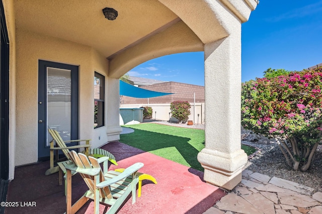 2620 Via Palma, Lake Havasu City, AZ 86406 - fenced backyard with a patio