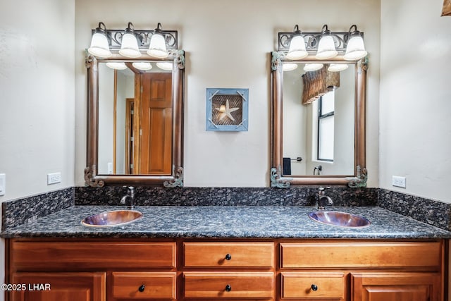 2620 Via Palma, Lake Havasu City, AZ 86406 - full bathroom featuring double vanity