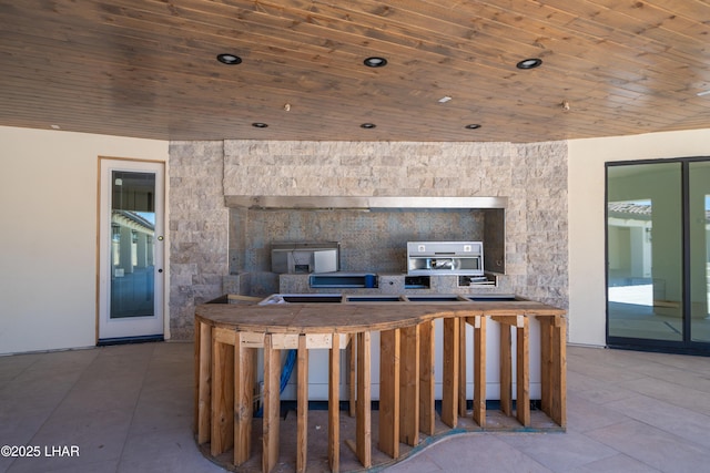 6724 Corte De Los Bueyes, Lake Havasu City, AZ 86404 - view of patio / terrace featuring exterior kitchen
