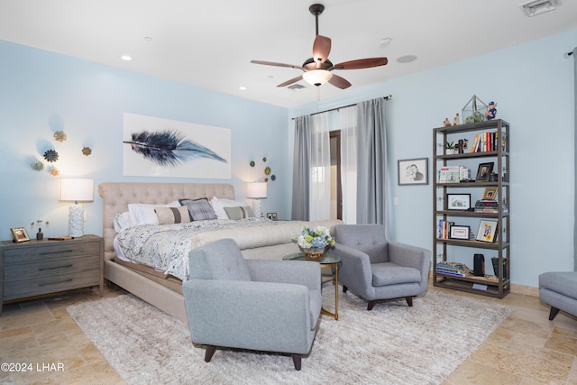 bedroom featuring ceiling fan