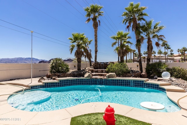 2008 Martinique Dr, Lake Havasu City, AZ 86406 - view of swimming pool featuring a fenced backyard and a mountain view