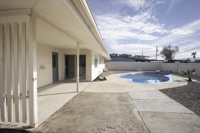 151 Viscount Ln, Lake Havasu City, AZ 86403 - view of swimming pool featuring a patio area, a fenced backyard, and a fenced in pool