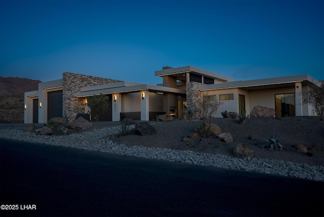 view of front of house featuring a garage