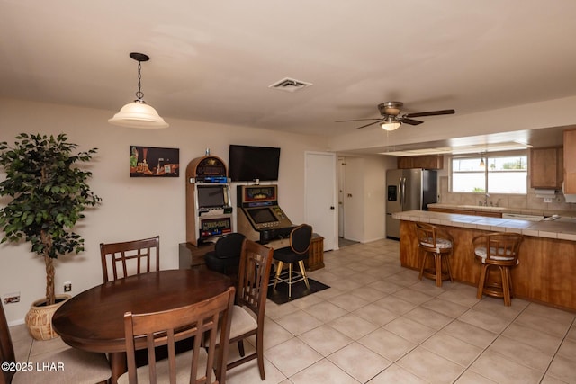 2593 Tradewind Dr, Lake Havasu City, AZ 86403 - dining space with a ceiling fan