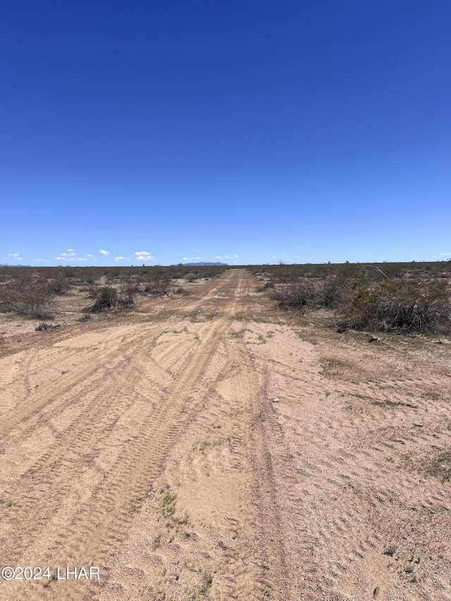 19130 S Lone Ranger Rd, Yucca, AZ 86438 - photo 1