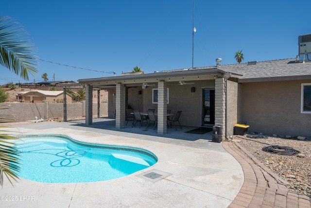 913 Thunderbolt Ave, Lake Havasu City, AZ 86406 - view of swimming pool with a patio area and a ceiling fan