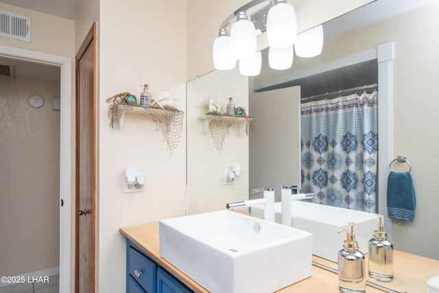 913 Thunderbolt Ave, Lake Havasu City, AZ 86406 - full bathroom with vanity
