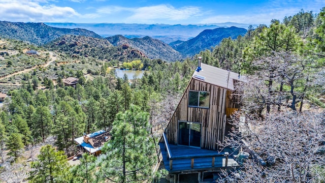 bird's eye view with a mountain view