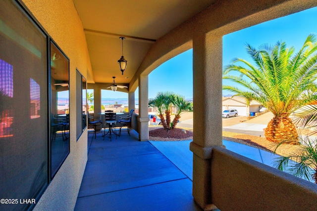 2930 Poseidon Ln, Lake Havasu City, AZ 86404 - view of patio featuring outdoor dining area and ceiling fan