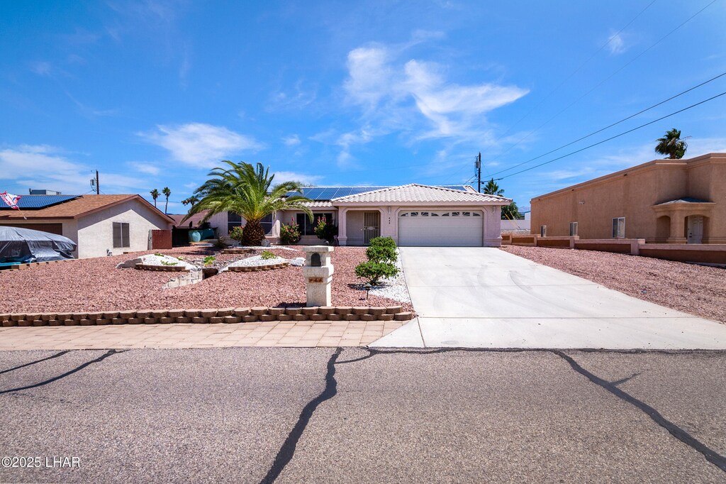 448 Meadows Dr, Lake Havasu City, AZ 86404 - photo 1