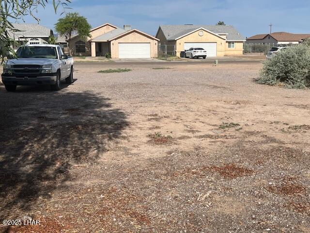 9847 Kingman Dr, Mohave Valley, AZ 86440 - photo 3